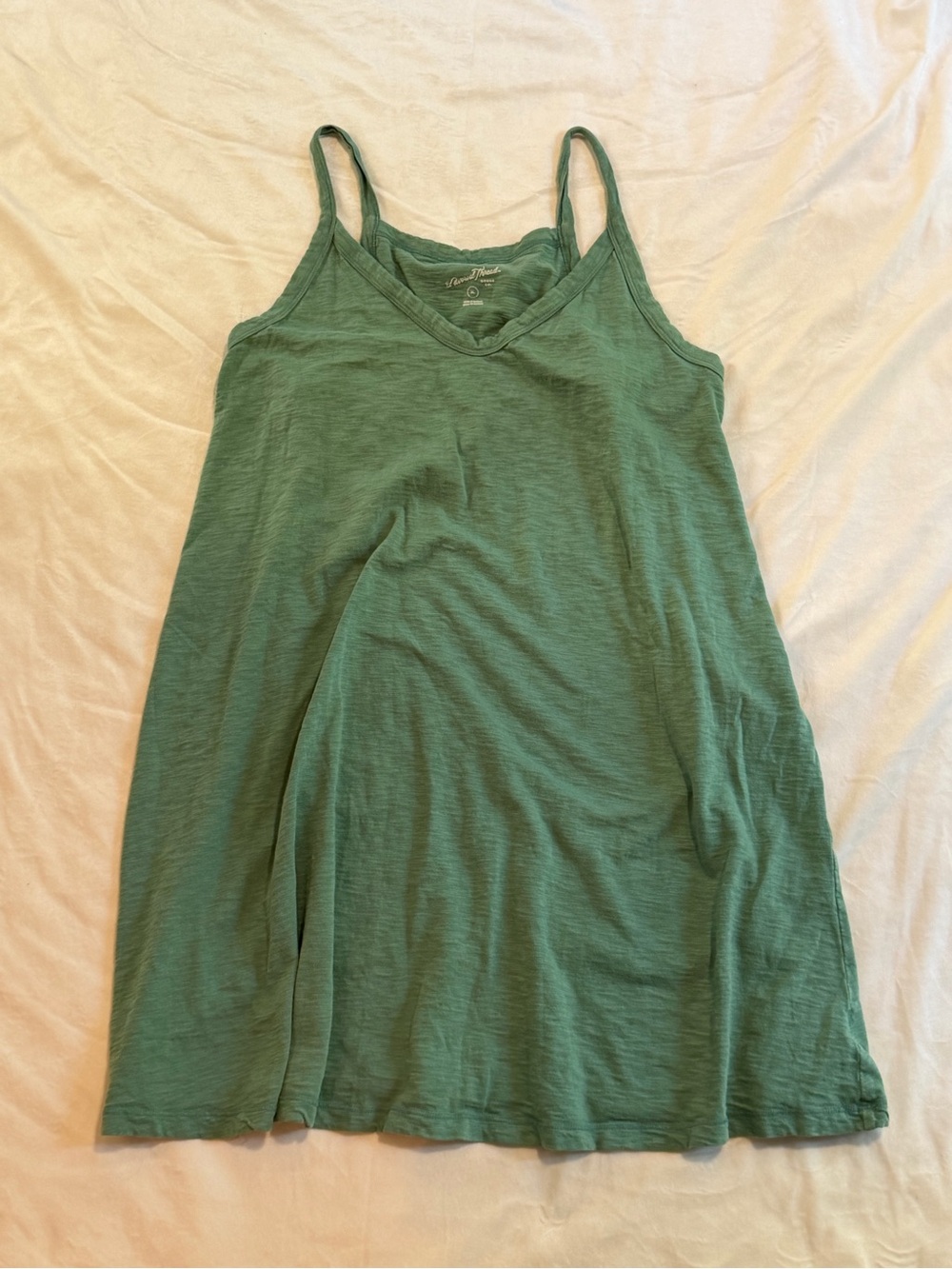 Universal Thread Green V-Neck Tank Top Midi Dress